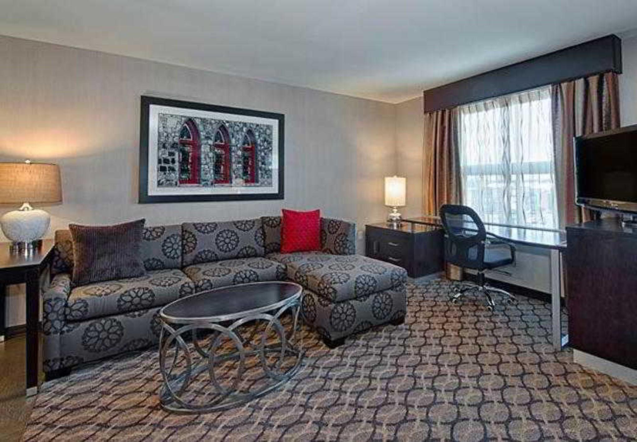 Residence Inn By Marriott Boston Logan Airport/Челси Экстерьер фото