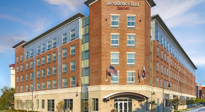 Residence Inn By Marriott Boston Logan Airport/Челси Экстерьер фото